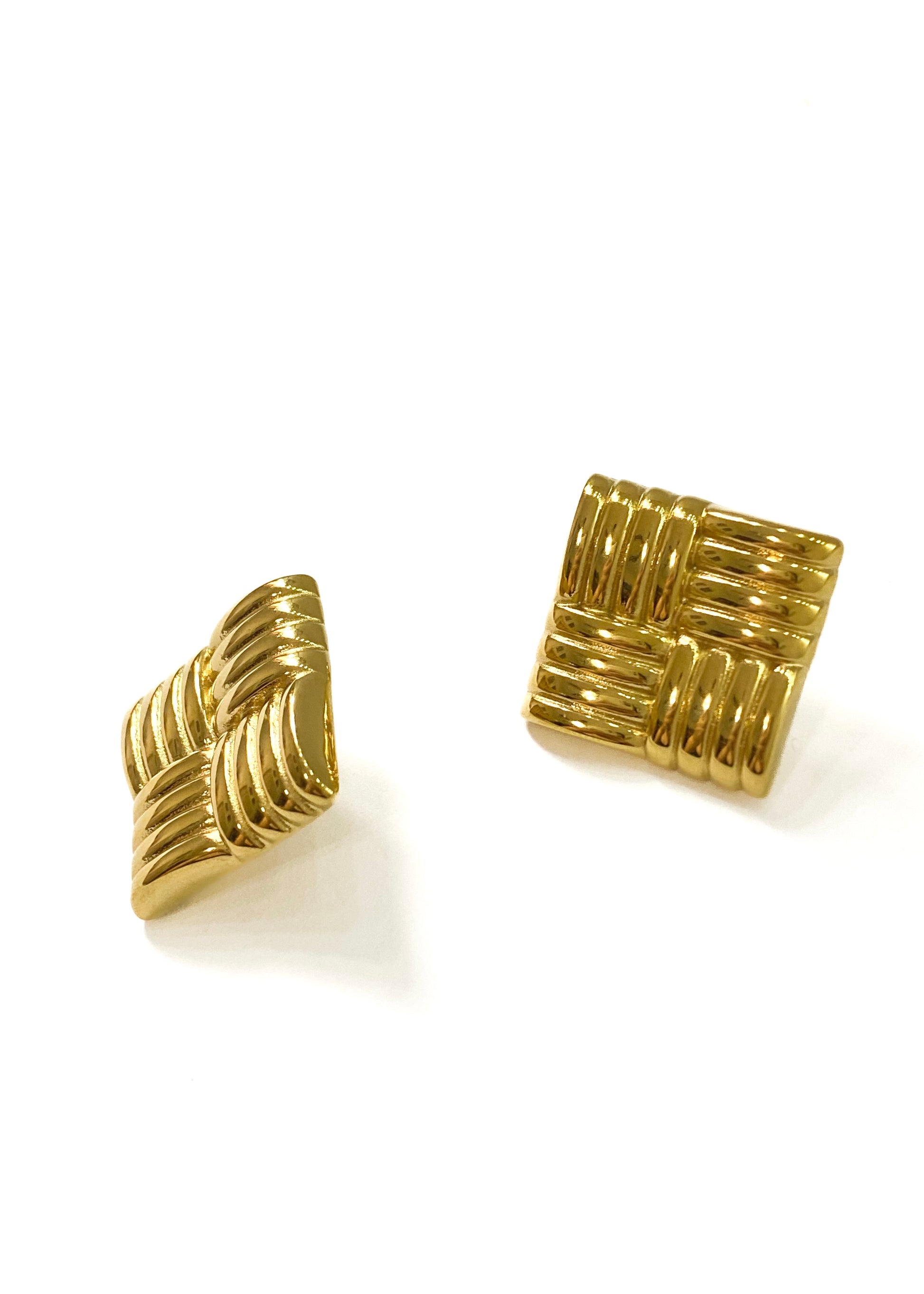 Roman golden earrings